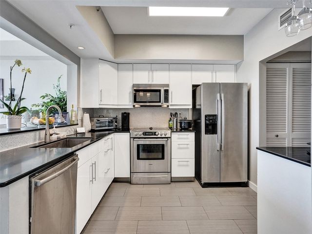 3020 NE 32nd Ave 925, Fort Lauderdale, FL 33308