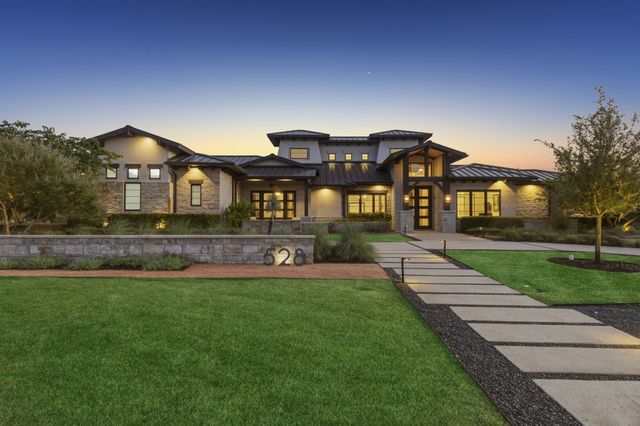 528 Lodge Hill Drive, Heath, TX 75032