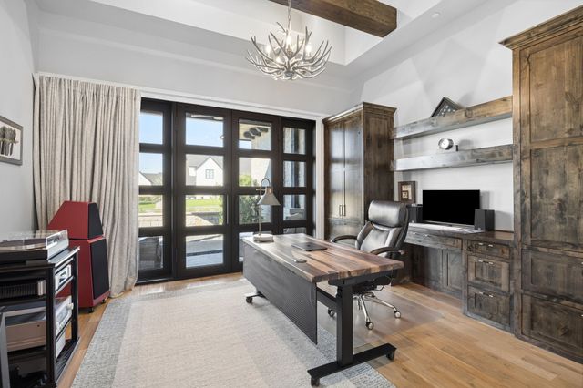 528 Lodge Hill Drive, Heath, TX 75032