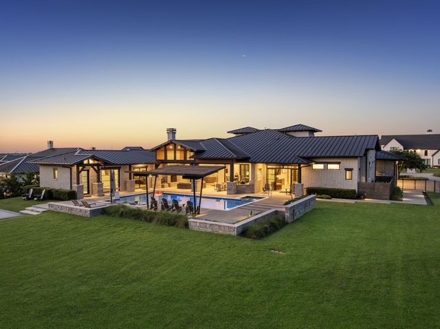 528 Lodge Hill Drive, Heath, TX 75032