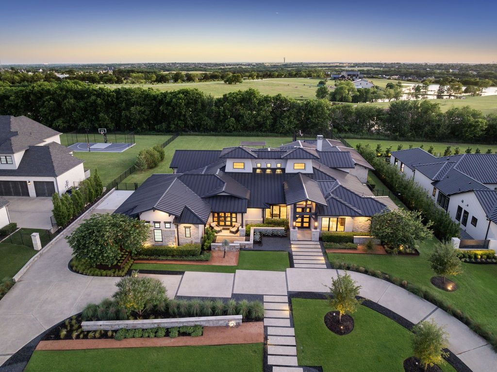 528 Lodge Hill Drive, Heath, TX 75032