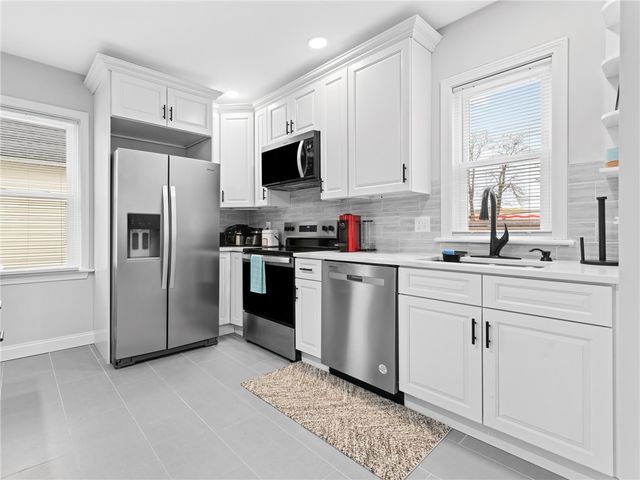 23 Mowry Avenue, East Providence, RI 02914