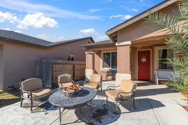 1292 Monterey Avenue, Hanford, CA 93230