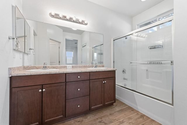 1292 Monterey Avenue, Hanford, CA 93230