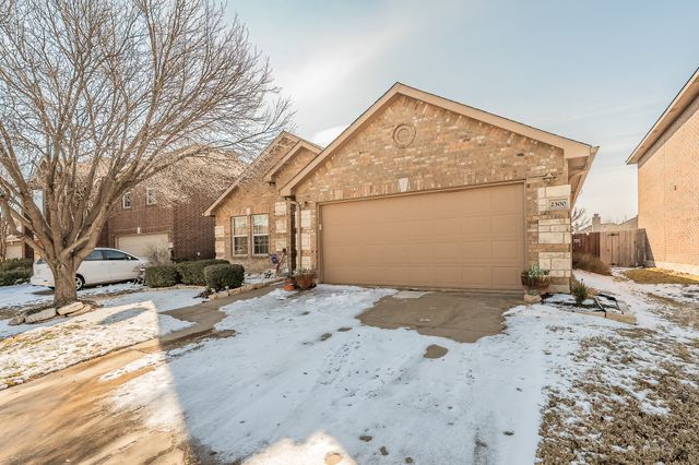 2300 Horseback Trail, Fort Worth, TX 76177