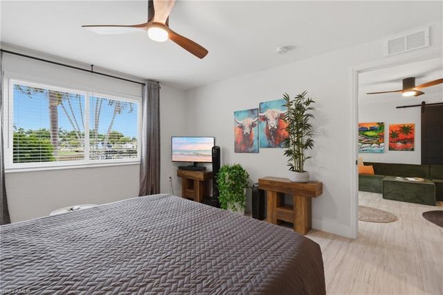 632 Victoria DR 103, Cape Coral, FL 33904