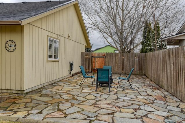 1913 N Harmony Ln, Spokane Valley, WA 99016