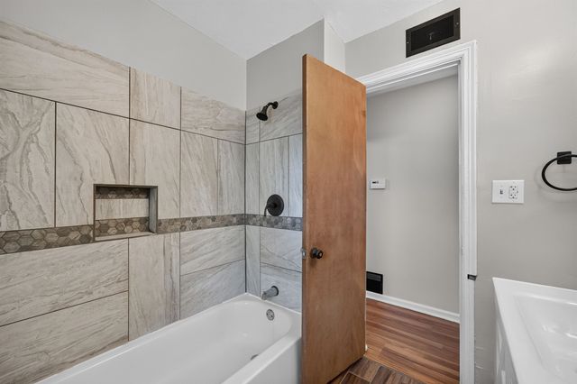 850 N Chautauqua Ave, Wichita, KS 67214