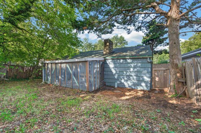 850 N Chautauqua Ave, Wichita, KS 67214
