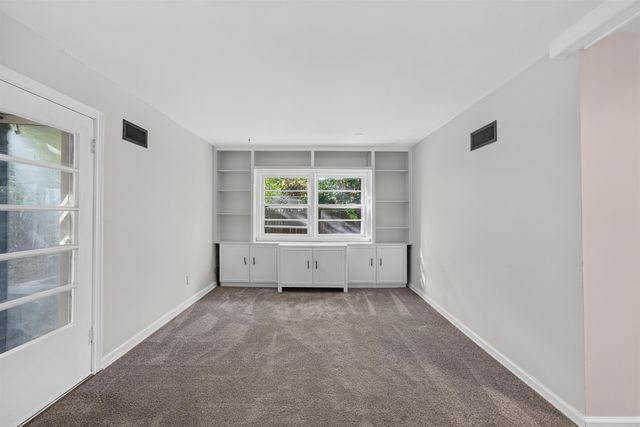 850 N Chautauqua Ave, Wichita, KS 67214