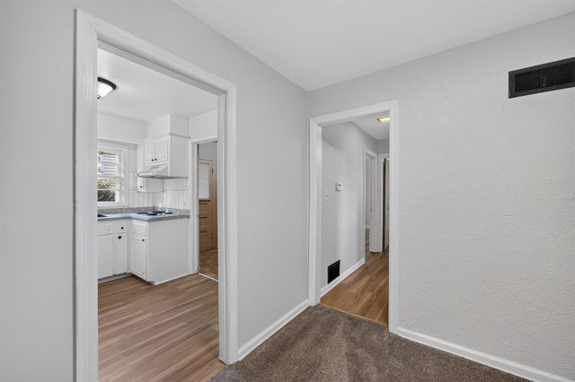 850 N Chautauqua Ave, Wichita, KS 67214
