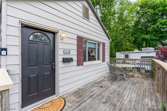 391 Alpha Avenue, Akron, OH 44312