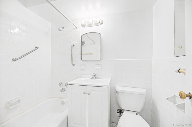 3130 Irwin Avenue 4B, Bronx, NY 10463
