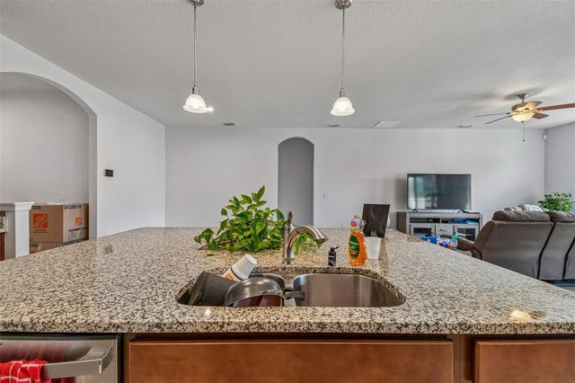 504 AFFIRMED WAY, Davenport, FL 33837
