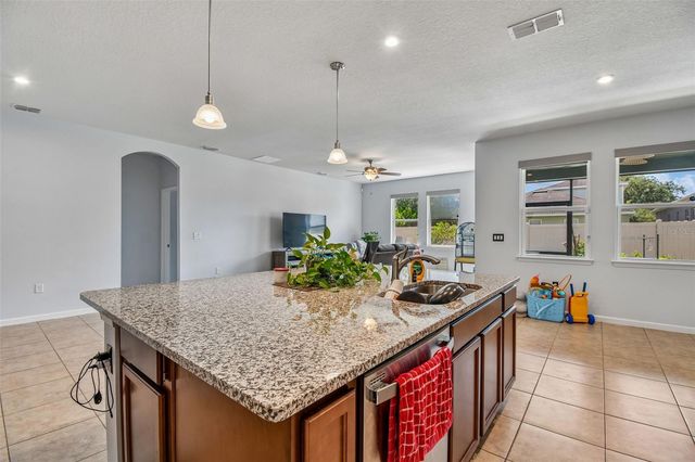 504 AFFIRMED WAY, Davenport, FL 33837
