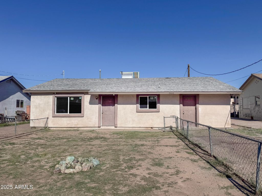 2432 E WILLETTA Street A, Phoenix, AZ 85008