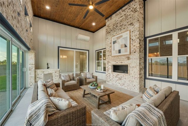 4717 Legendary Drive, College Station, TX 77845