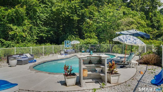 81 Trails End Road, Weston, CT 06883