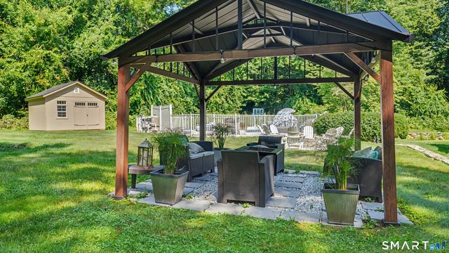 81 Trails End Road, Weston, CT 06883