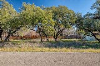 10509 W Lakeview DR, Jonestown, TX 78645