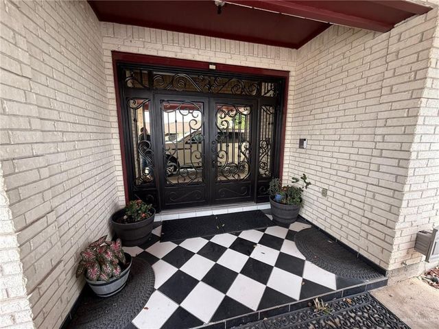 1712 N 1st Street, Mcallen, TX 78501