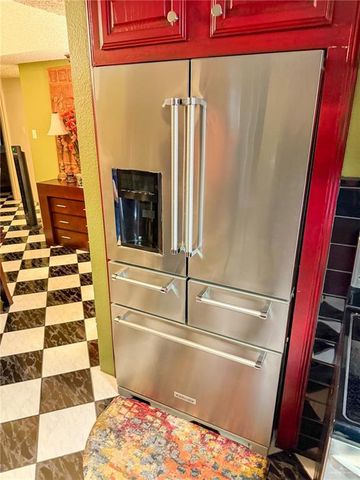 1712 N 1st Street, Mcallen, TX 78501