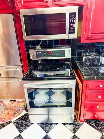 1712 N 1st Street, Mcallen, TX 78501