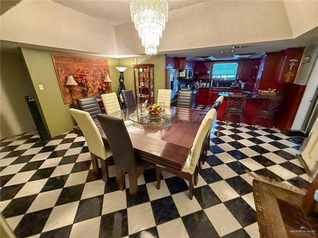 1712 N 1st Street, Mcallen, TX 78501