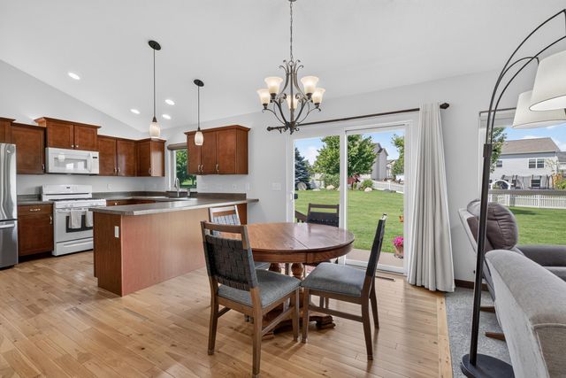 2803 Pendleton Drive, Cedar Falls, IA 50613