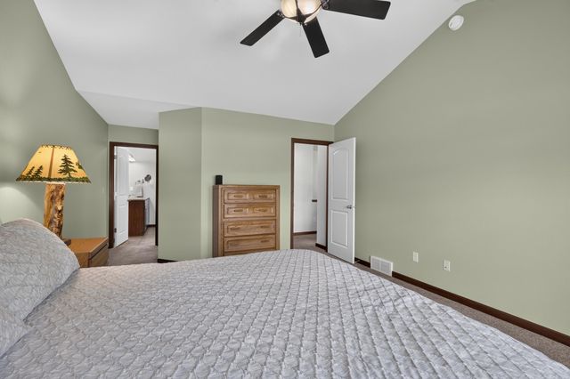 2803 Pendleton Drive, Cedar Falls, IA 50613