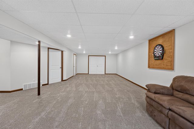 2803 Pendleton Drive, Cedar Falls, IA 50613