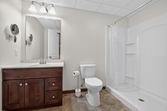 2803 Pendleton Drive, Cedar Falls, IA 50613