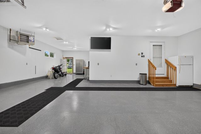 2803 Pendleton Drive, Cedar Falls, IA 50613