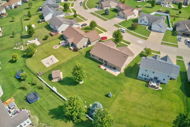2803 Pendleton Drive, Cedar Falls, IA 50613