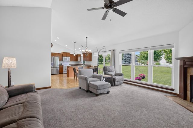 2803 Pendleton Drive, Cedar Falls, IA 50613