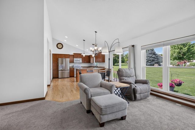 2803 Pendleton Drive, Cedar Falls, IA 50613