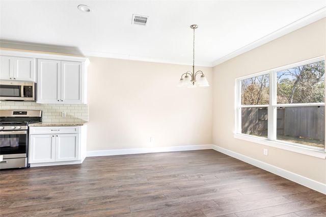 426 Pebble Drive, Dayton, TX 77535