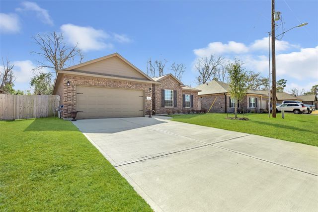 426 Pebble Drive, Dayton, TX 77535
