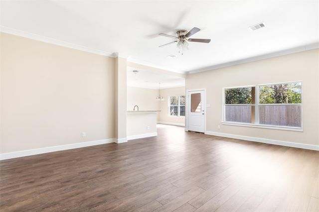 426 Pebble Drive, Dayton, TX 77535