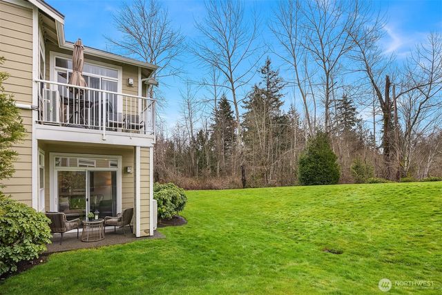 566 241st Lane SE, Sammamish, WA 98074