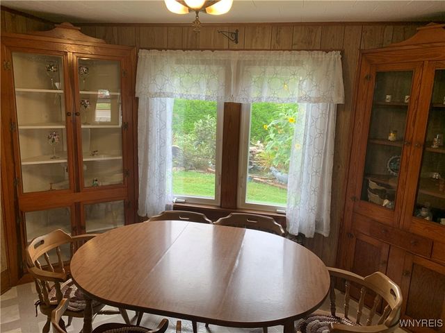 5986 Ridge Road, Lockport Town, NY 14094