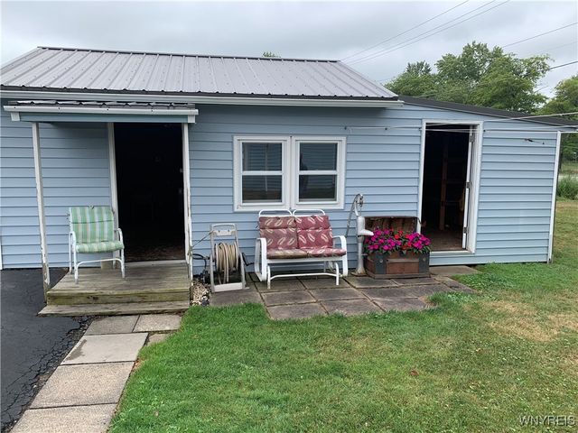 5986 Ridge Road, Lockport Town, NY 14094