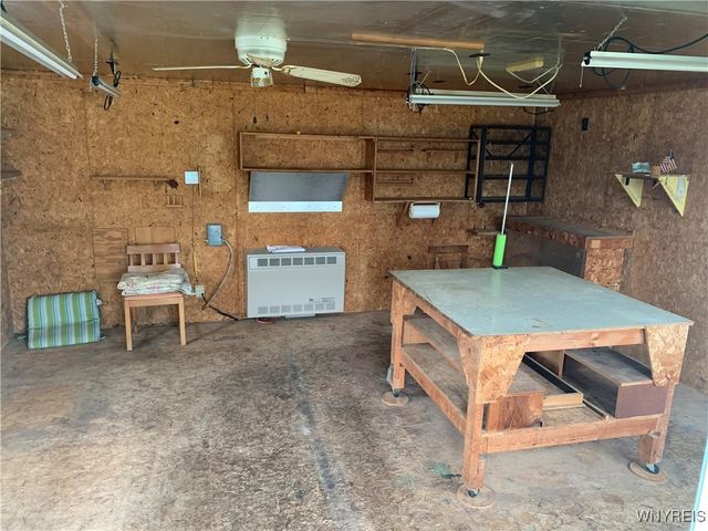 5986 Ridge Road, Lockport Town, NY 14094