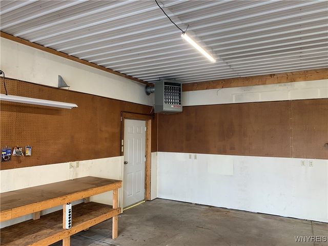 5986 Ridge Road, Lockport Town, NY 14094