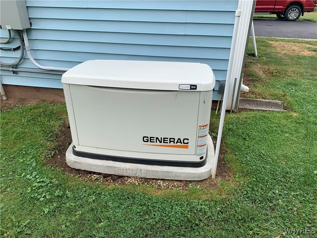 5986 Ridge Road, Lockport Town, NY 14094