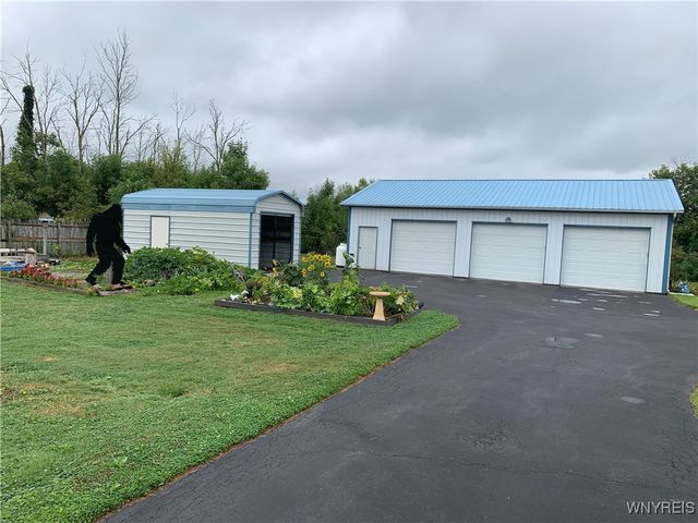 5986 Ridge Road, Lockport Town, NY 14094