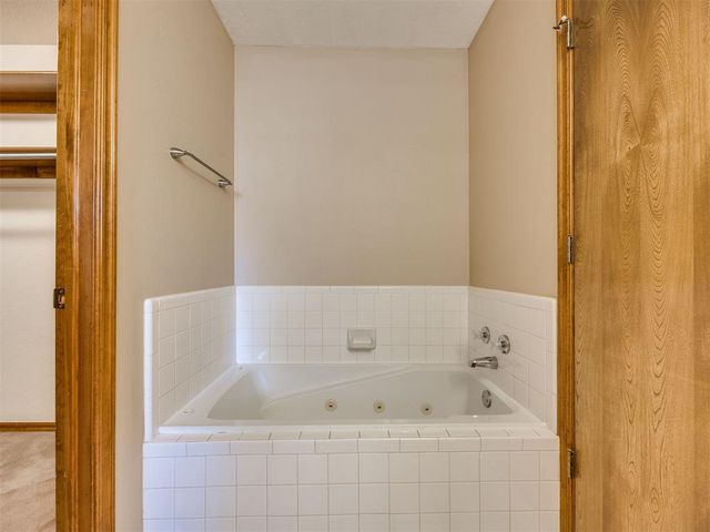 13004 Willow crest Lane, Oklahoma City, OK 73170
