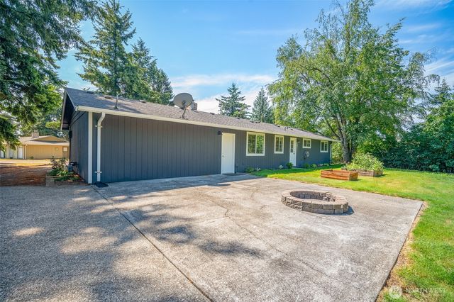 6749 LaBello Dr., Lynden, WA 98264