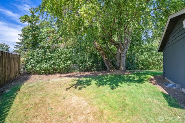 6749 LaBello Dr., Lynden, WA 98264