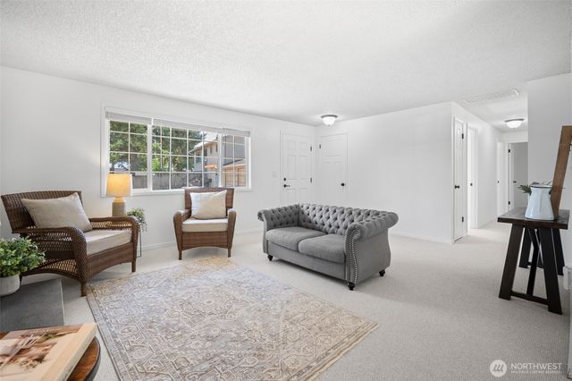 6749 LaBello Dr., Lynden, WA 98264